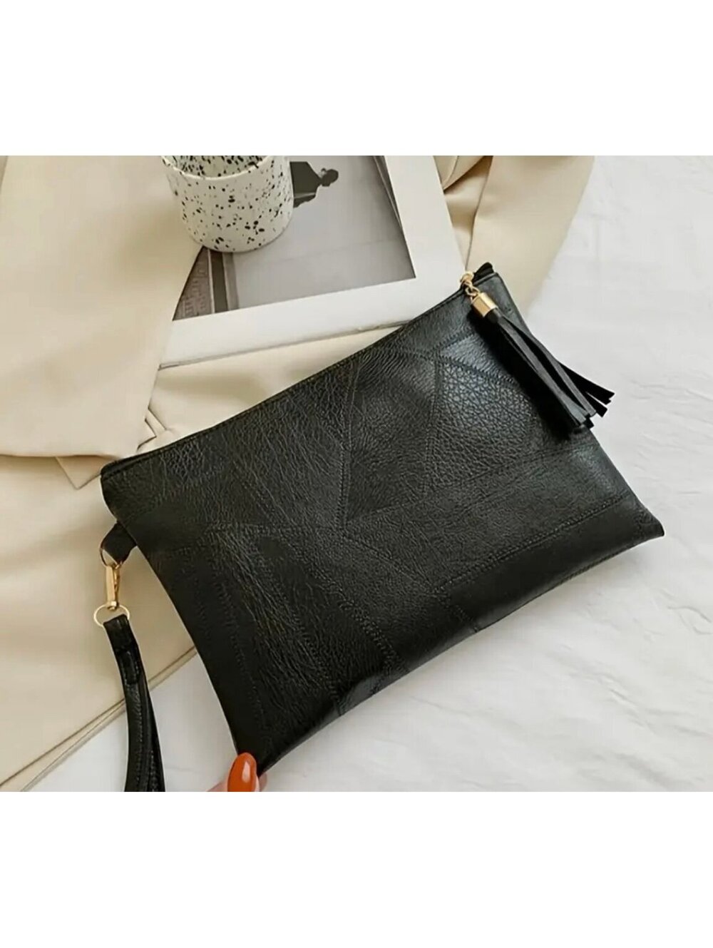 New - Chic - Large Capacity Vegan Leather Wristlet Clutch Bag - Black